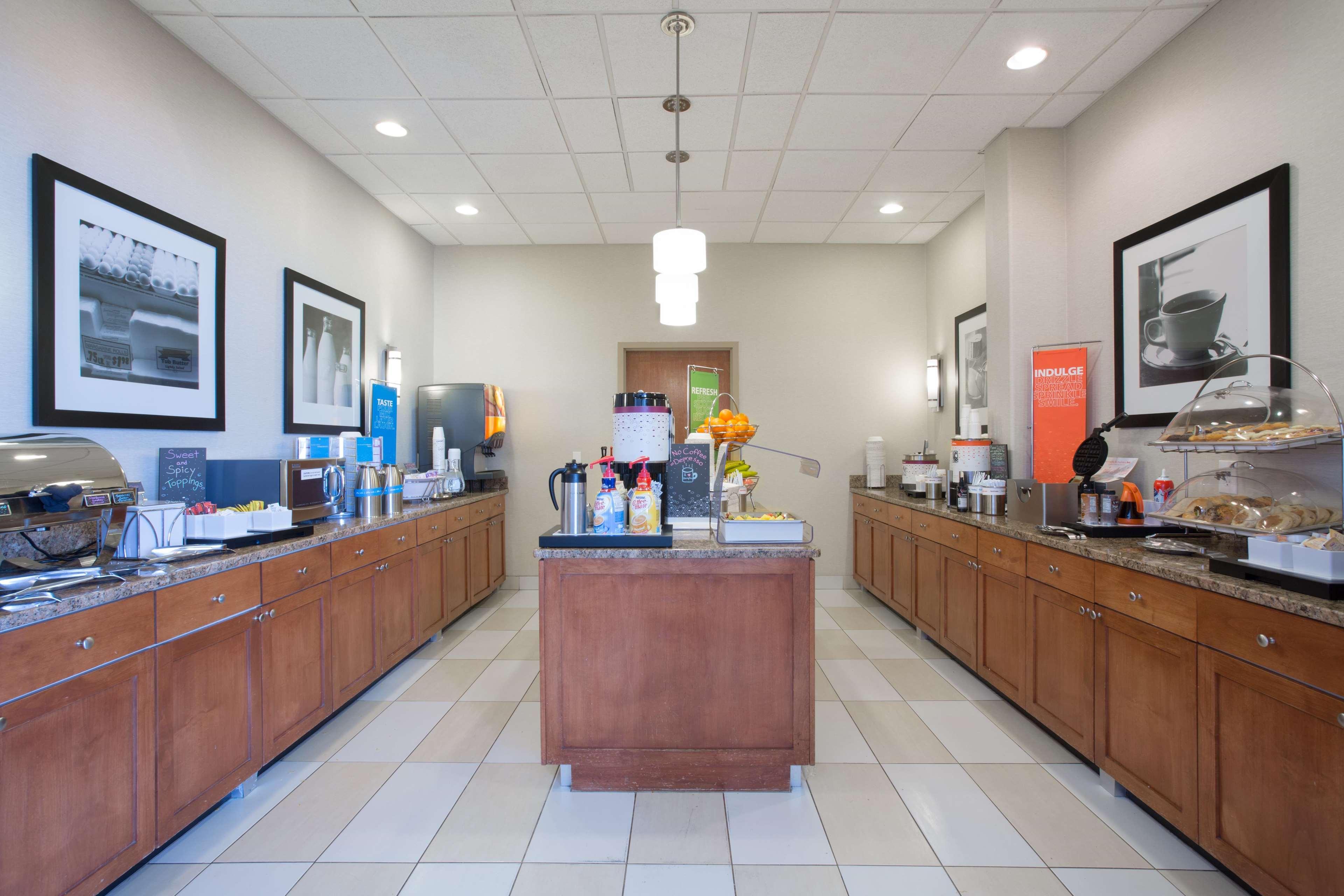 Hampton Inn & Suites Паркер Экстерьер фото