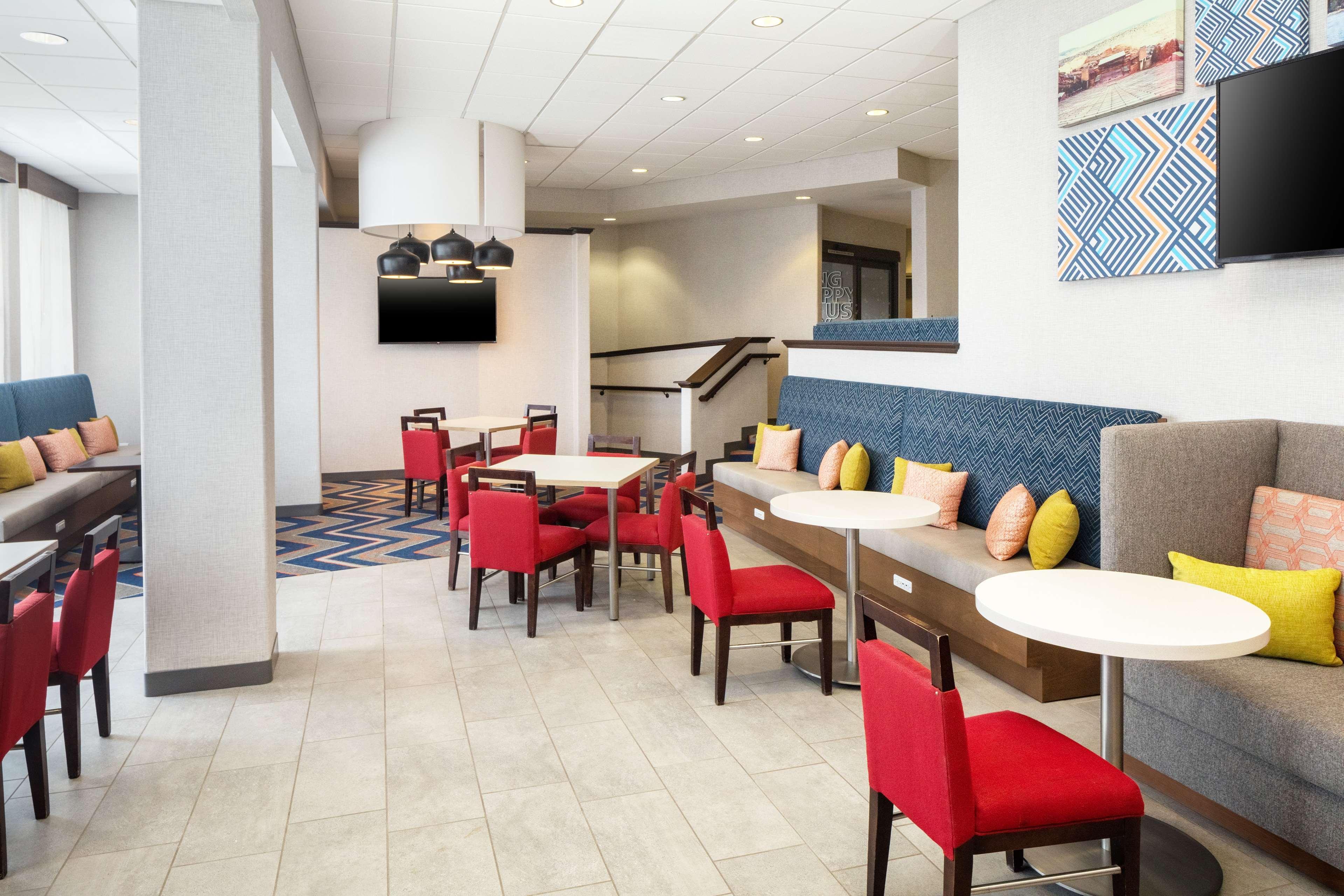 Hampton Inn & Suites Паркер Экстерьер фото