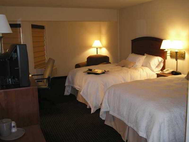 Hampton Inn & Suites Паркер Номер фото